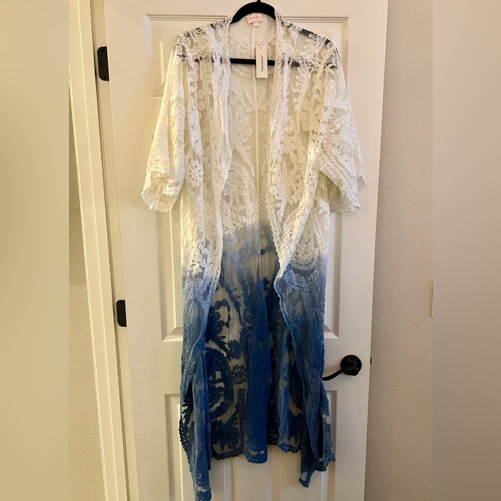 FINAL PRICE - NWT ombré kimono🌼